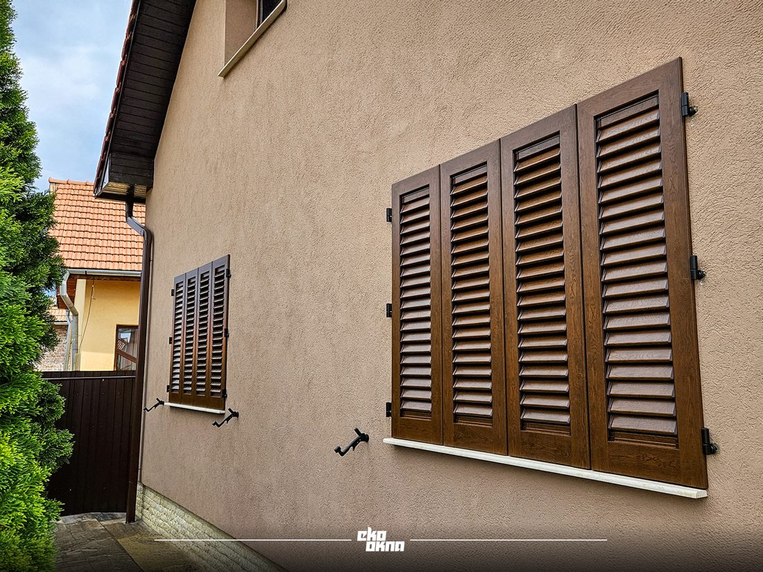 Holz-Fensterläden, Klappladen geschlossen