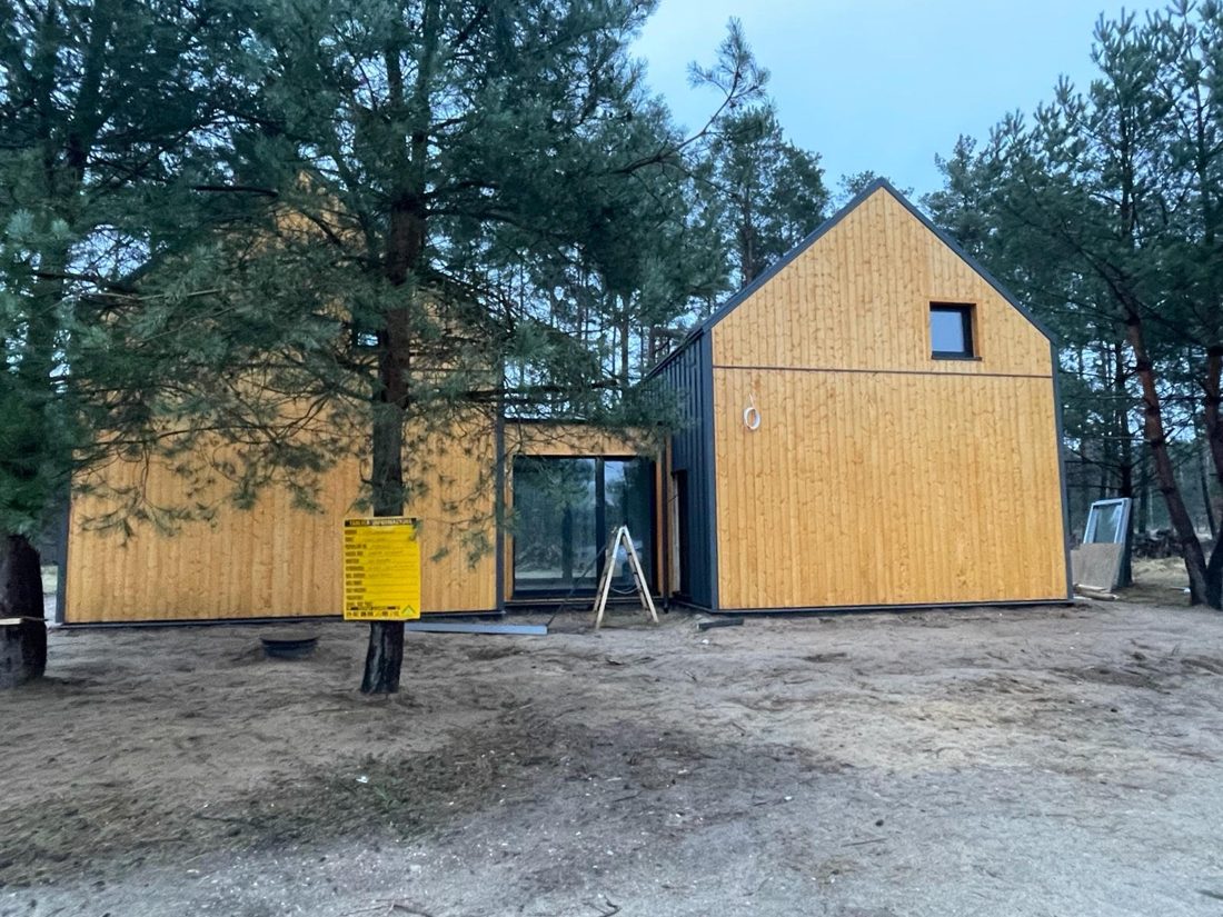 Aluplast Ideal NEO · Einfamilienhaus, Farbe AP106 schwarz