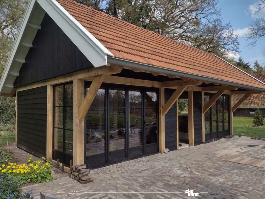 Faltwand im Gartenhaus aus Holz